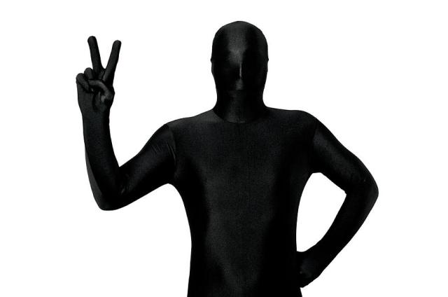 faceless-man-holding-up-two-fingers-evelyn-peyton